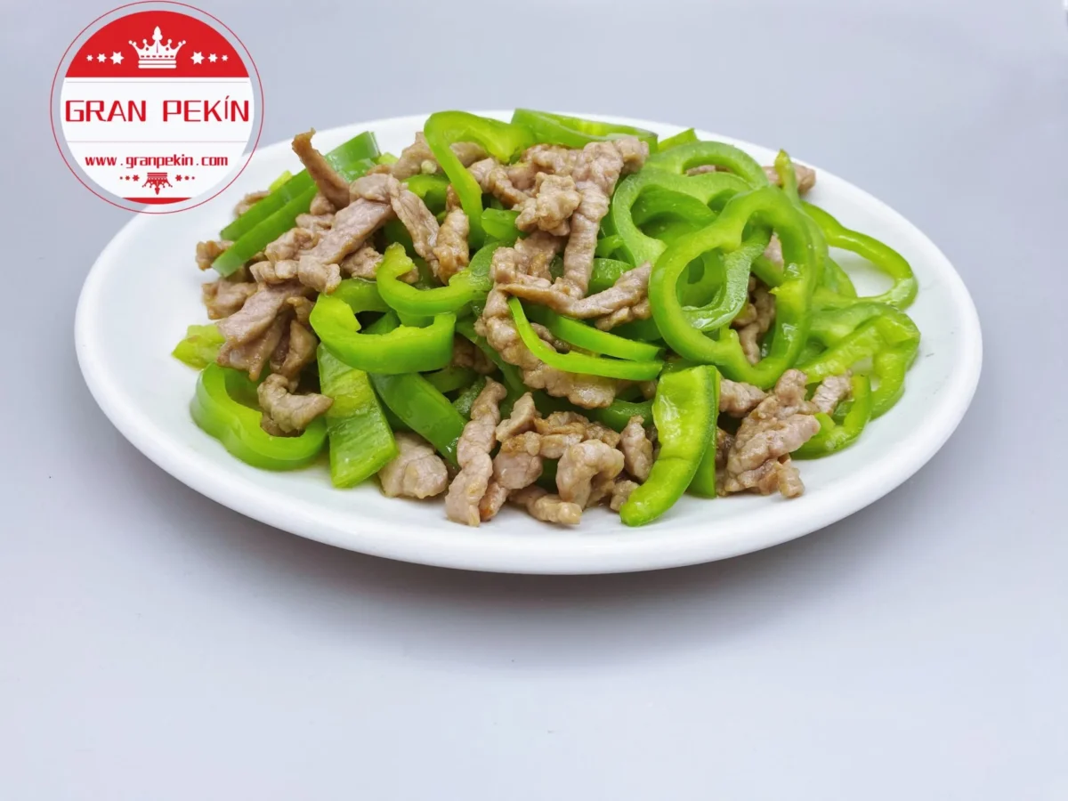 Ternera con pimientos verdes - Imagen 1